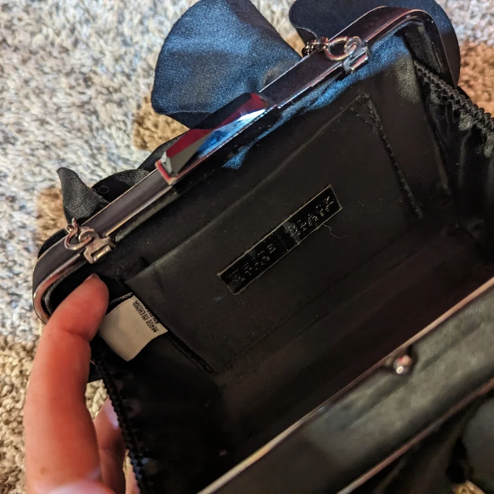 White House/Black Market clutch - Picture 5 of 5
